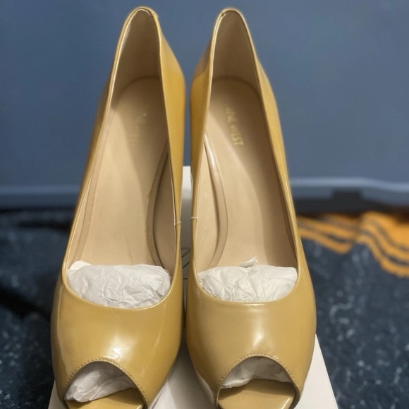 Nine West Glossy Tan Peep-Toe Heels - Picture 2 of 8